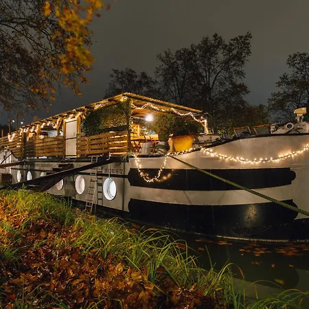 Magnifique Peniche Cosy Et Spacieuse A