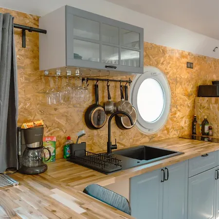 Magnifique Peniche Cosy Et Spacieuse A *