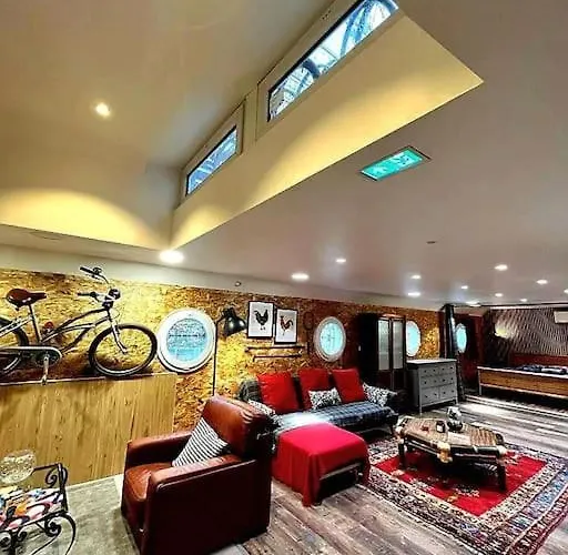 Magnifique Péniche Cosy Et Spacieuse à Appartement *